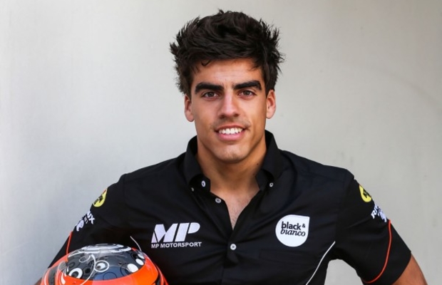 Daniel in coureursoutfit van MP Motorsport