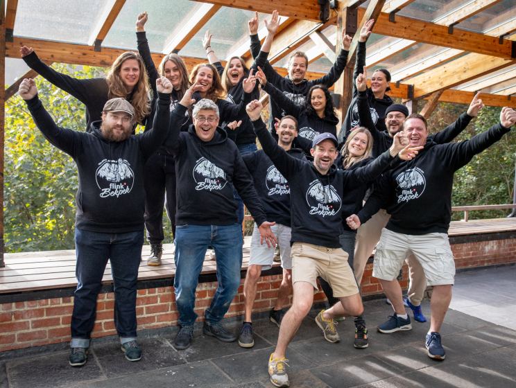 Groepsfoto Flink op bedrijfsweekend in Ardennen