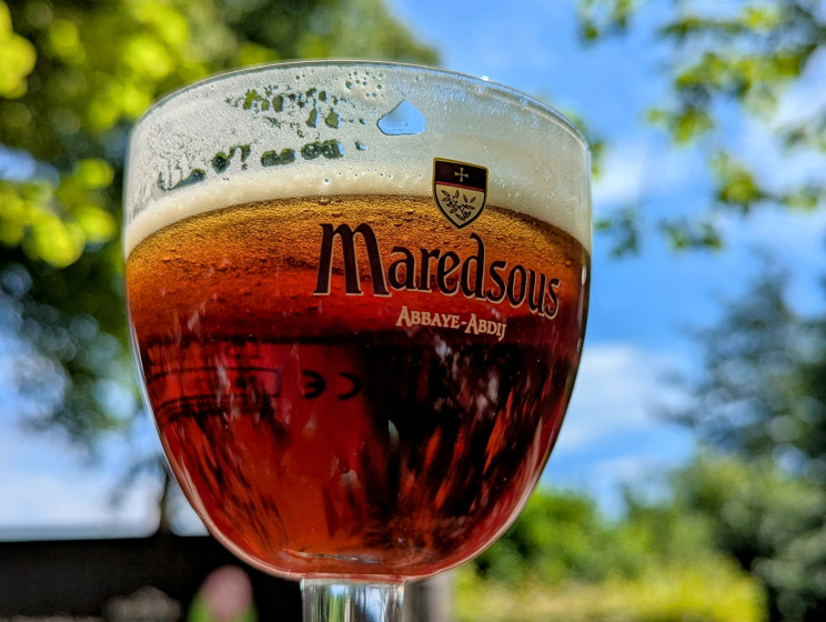 Glas Maredsous bier
