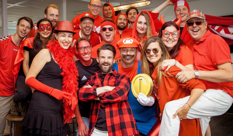 Flink Bekpek rode outfits